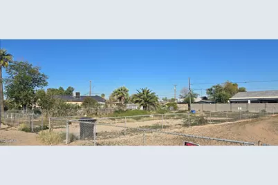 16039 N Hollyhock Street #30, Surprise, AZ 85378 - Photo 2