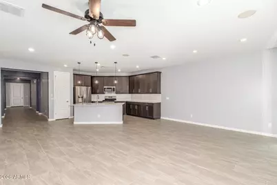 9605 W Getty Drive, Tolleson, AZ 85353 - Photo 8