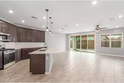 9605 W Getty Drive, Tolleson, AZ 85353 - Photo 10