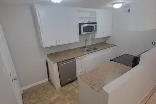 6518 N 41st Ave, Phoenix, AZ 85019 - Photo 4