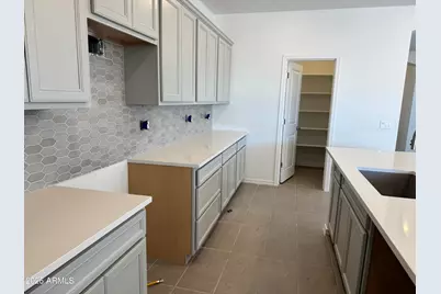 9955 W Pinchot Avenue, Avondale, AZ 85392 - Photo 4