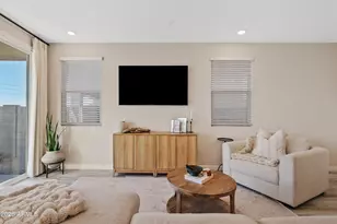 21023 N 58th Way, Phoenix, AZ 85054 - Photo 6