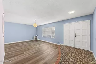 5203 W Laurie Ln, Glendale, AZ 85302 - Photo 12