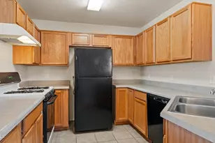 1026 Escondido Dr, Sierra Vista, AZ 85635 - Photo 10