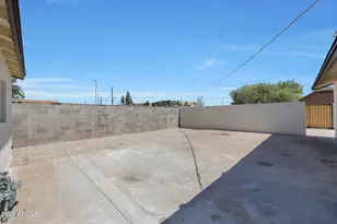 1339 E Glenrosa Ave, Phoenix, AZ 85014 - Photo 24