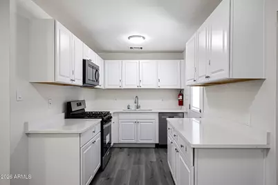 1339 E Glenrosa Avenue, Phoenix, AZ 85014 - Photo 2