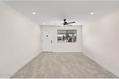 3343 N 61st Drive, Phoenix, AZ 85033 - Photo 14