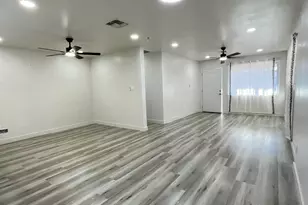 2301 N 39th Ln, Phoenix, AZ 85009 - Photo 20