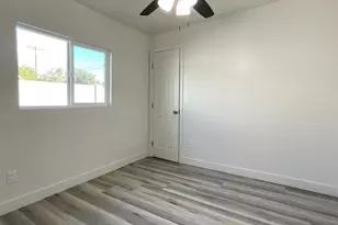 2301 N 39th Ln, Phoenix, AZ 85009 - Photo 36