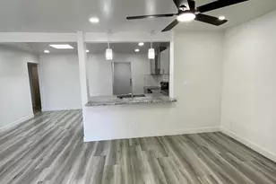 2301 N 39th Ln, Phoenix, AZ 85009 - Photo 14