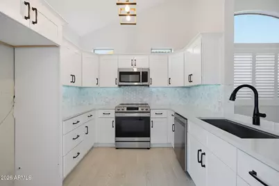 9918 E Escondido Avenue, Mesa, AZ 85208 - Photo 8