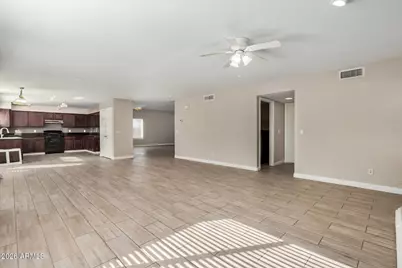 10377 W Piccadilly Road, Avondale, AZ 85392 - Photo 12