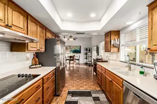 11113 W Palmeras Dr, Sun City, AZ 85373 - Photo 12