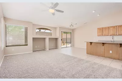 11765 S 174th Avenue, Goodyear, AZ 85338 - Photo 6