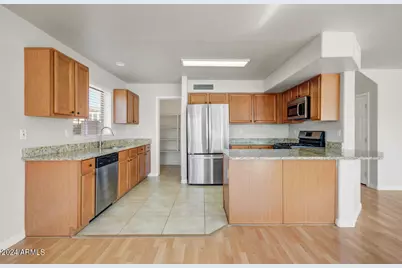 14853 W Jenan Drive, Surprise, AZ 85379 - Photo 8