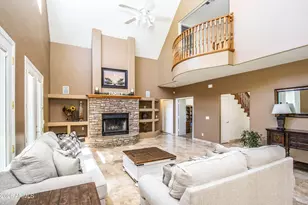 24024 S 148th St, Chandler, AZ 85249 - Photo 2