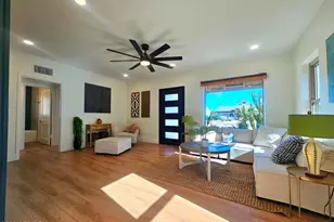 4234 N 2nd Dr, Phoenix, AZ 85013 - Photo 2