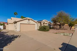 2566 E Lynwood St, Mesa, AZ 85213 - Photo 2