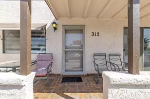 312 E Lancaster Ct, Florence, AZ 85132 - Photo 2