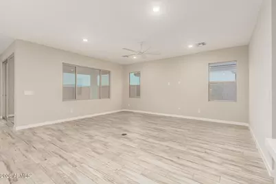 8628 N 176th Lane, Waddell, AZ 85355 - Photo 4