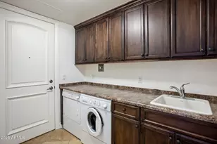 7181 E Camelback Rd, Scottsdale, AZ 85251 - Photo 26