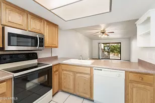 448 S Desert Flower Dr, Mesa, AZ 85208 - Photo 4