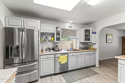 10228 W Andover Avenue, Sun City, AZ 85351 - Photo 14