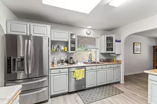 10228 W Andover Ave, Sun City, AZ 85351 - Photo 14