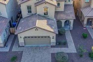 627 W Kerry Ln, Phoenix, AZ 85027 - Photo 4