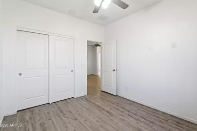 627 W Kerry Lane, Phoenix, AZ 85027 - Photo 32