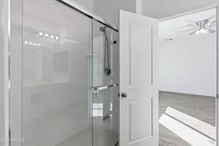 627 W Kerry Ln, Phoenix, AZ 85027 - Photo 40