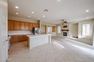 40601 N Republic Way, Anthem, AZ 85086 - Photo 10