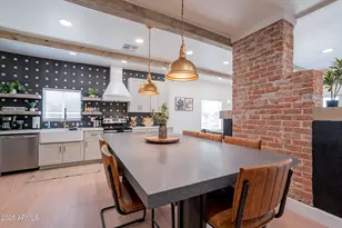 291 N Washington St, Chandler, AZ 85225 - Photo 14