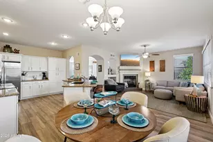 17472 N Goldwater Dr, Surprise, AZ 85374 - Photo 12