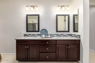 16748 W Holly Street, Goodyear, AZ 85395 - Photo 32