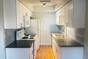 286 W Palomino Dr, Chandler, AZ 85225 - Photo 2