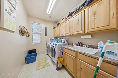 1915 N Maria Avenue, Casa Grande, AZ 85122 - Photo 8