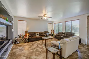 7419 S 25th Dr, Phoenix, AZ 85041 - Photo 30