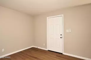 9015 N 55th Ave, Glendale, AZ 85302 - Photo 4