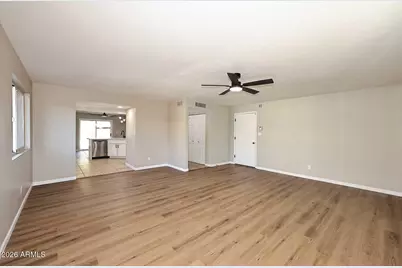 9015 N 55th Avenue, Glendale, AZ 85302 - Photo 8