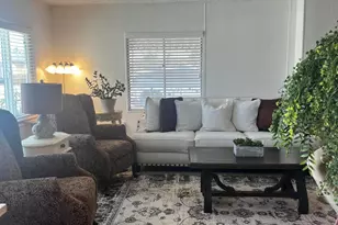 120 N Val Vista Dr, Mesa, AZ 85213 - Photo 4