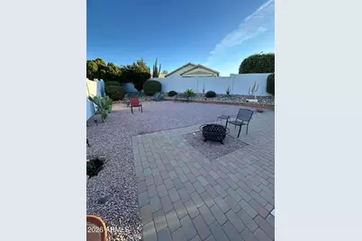 10806 W Ventana Drive E, Peoria, AZ 85373 - Photo 2