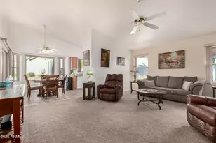 10806 W Ventana Dr E, Peoria, AZ 85373 - Photo 4