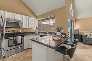 1633 E Lakeside Dr, Gilbert, AZ 85234 - Photo 12