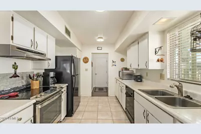 9474 E Sun Lakes Boulevard N, Sun Lakes, AZ 85248 - Photo 12