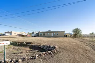 775 N Hilton Rd, Apache Junction, AZ 85119 - Photo 42