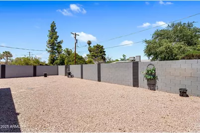 122 E Hermosa Drive, Tempe, AZ 85282 - Photo 24