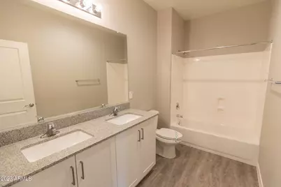 2950 N 38th Street #6, Phoenix, AZ 85018 - Photo 16