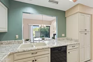 7956 E Pepper Tree Ln, Scottsdale, AZ 85250 - Photo 12