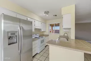 501 W Yukon Dr, Phoenix, AZ 85027 - Photo 12